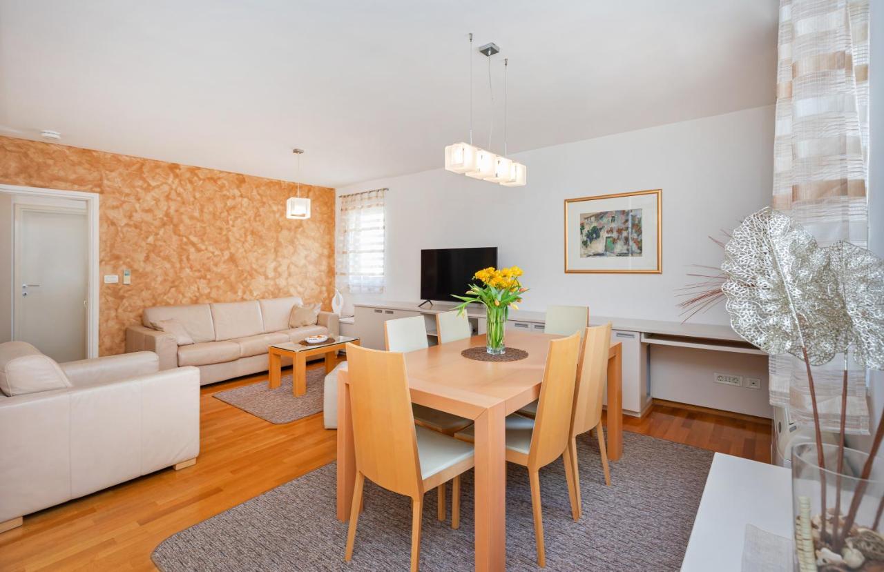 Comfortable Apartment Laura Lapad With Garage Dubrovnik Exteriör bild