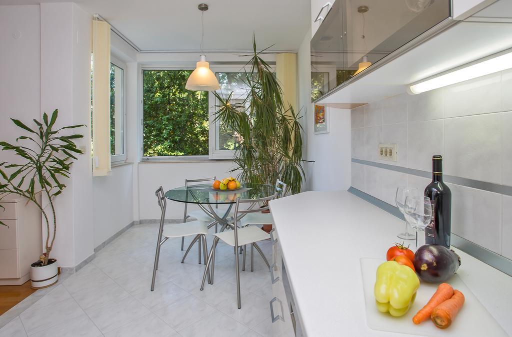 Comfortable Apartment Laura Lapad With Garage Dubrovnik Exteriör bild